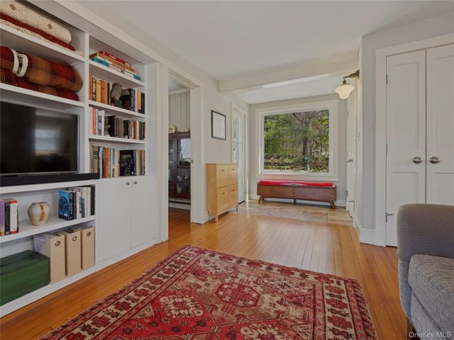 8 Manitou Ridge, Garrison, NY 10524