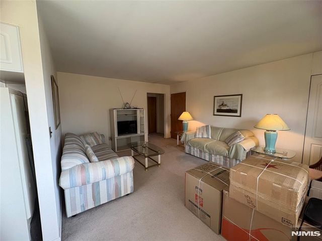 100 Bergen Boulevard 26, Fairview, NJ 07022