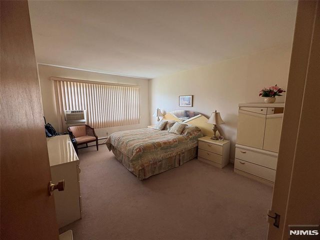 100 Bergen Boulevard 26, Fairview, NJ 07022