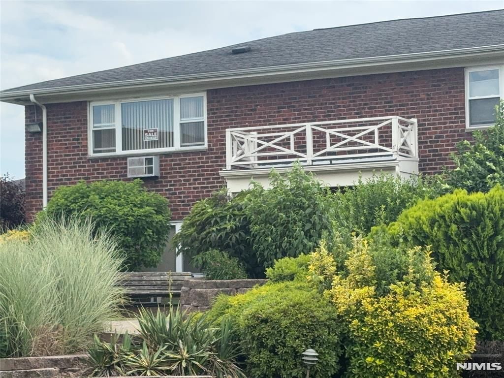 100 Bergen Boulevard 26, Fairview, NJ 07022