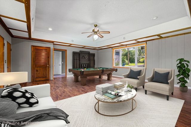 22406 N Bertha Lane, Barrington, IL 60010
