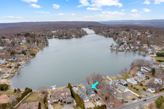 1727 Meriden Road, Wolcott, CT 06716