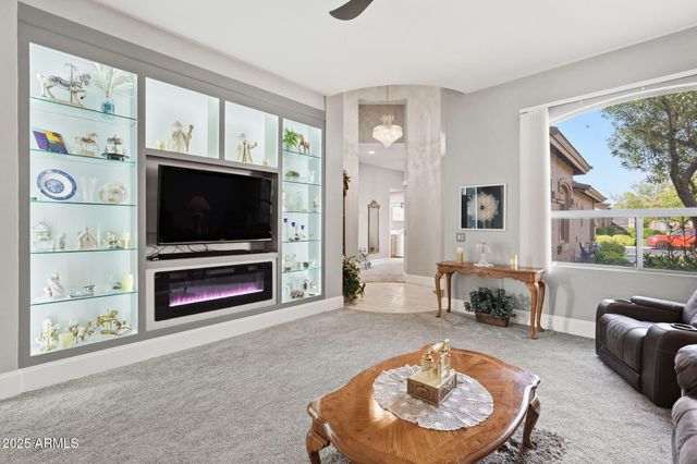 9617 E CHAMPAGNE Drive, Sun Lakes, AZ 85248