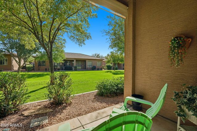 9617 E CHAMPAGNE Drive, Sun Lakes, AZ 85248