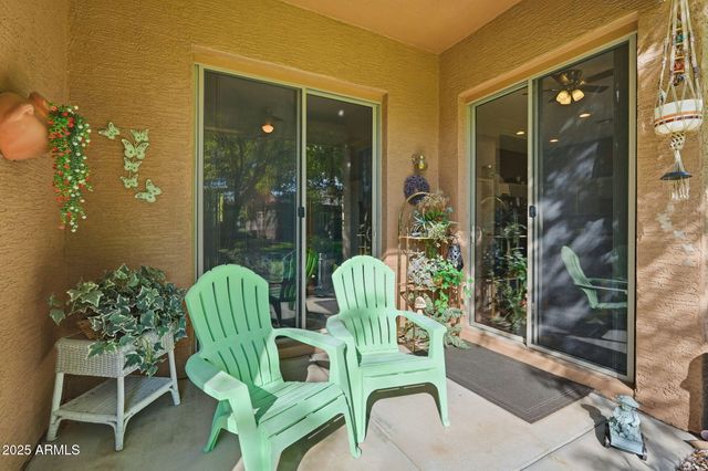 9617 E CHAMPAGNE Drive, Sun Lakes, AZ 85248