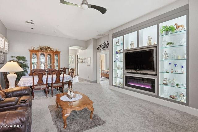 9617 E CHAMPAGNE Drive, Sun Lakes, AZ 85248