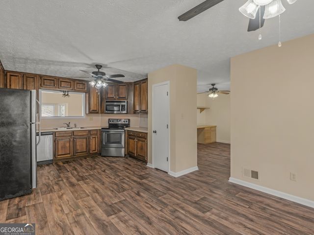105 Overlook Drive, Mcdonough, GA 30252