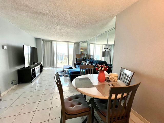 111 Briny Avenue 21-06, Pompano Beach, FL 33062