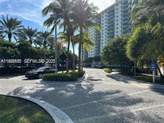 19370 COLLINS AVE CU3, Sunny Isles Beach, FL 33160