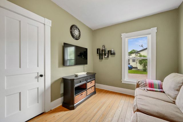 11 Summer Street, Barre Town, VT 05649