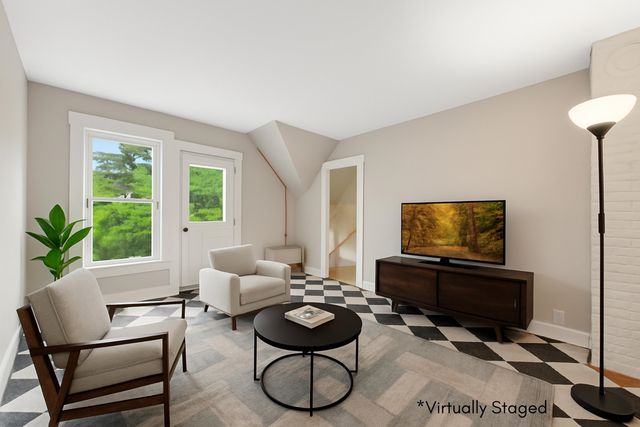 11 Summer Street, Barre Town, VT 05649