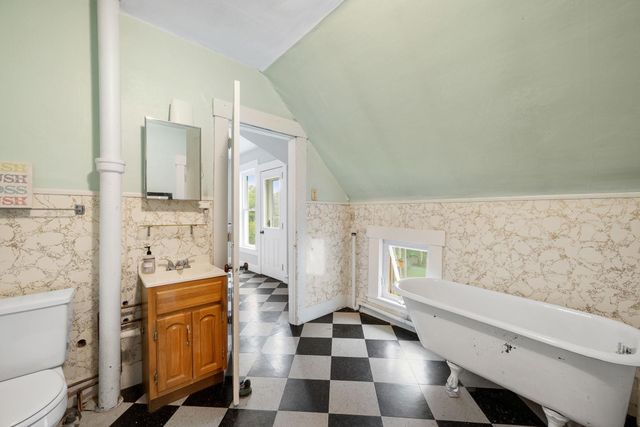 11 Summer Street, Barre Town, VT 05649