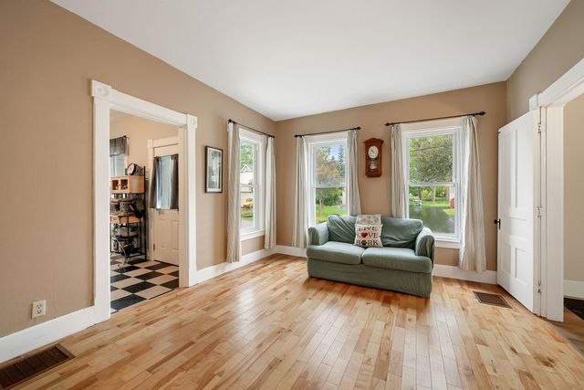 11 Summer Street, Barre Town, VT 05649