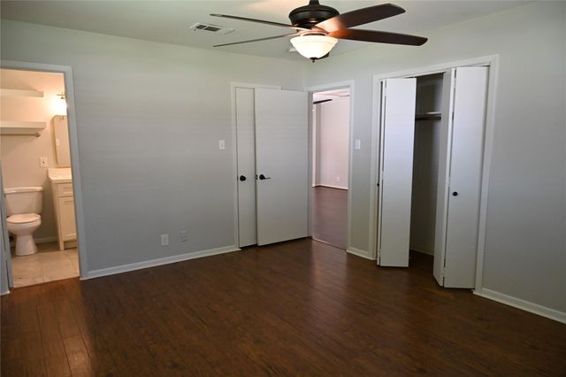 212 Summit Drive, Conroe, TX 77303