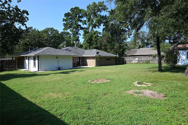 212 Summit Drive, Conroe, TX 77303