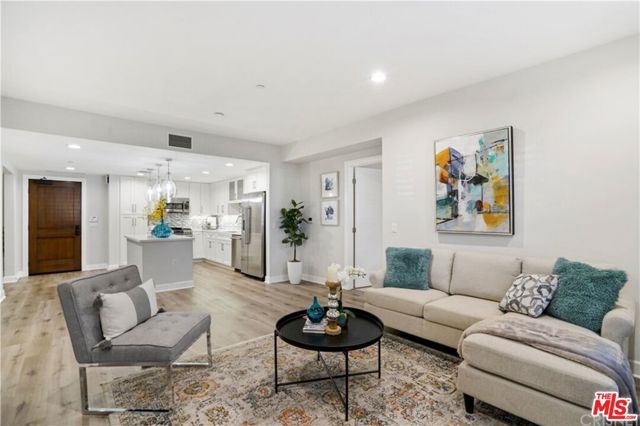 5015 Balboa Boulevard 103, Encino (los Angeles), CA 91316