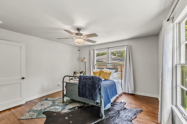 1604 Avenue P, Huntsville, TX 77340