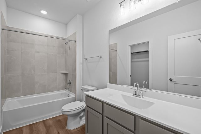 8546 Pier Cove Drive, Cypress, TX 77433