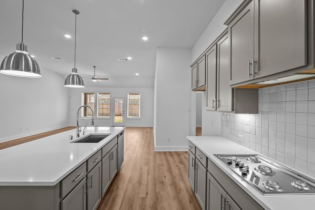 8546 Pier Cove Drive, Cypress, TX 77433