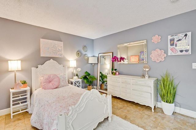 259 Capitol 163, San Jose, CA 95127