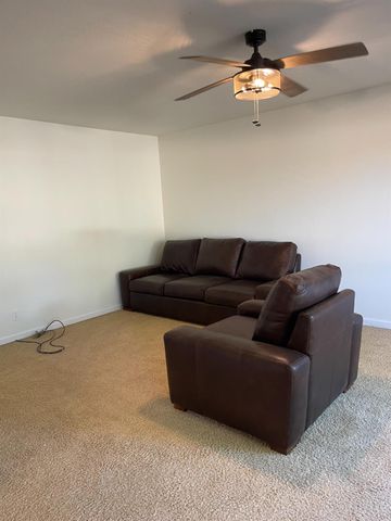 4717 N Bengston Avenue, Fresno, CA 93705