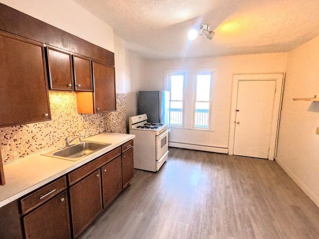 90 Wenham St. 3, Boston, MA 02130