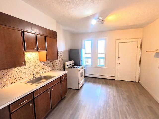 90 Wenham St. 3, Boston, MA 02130
