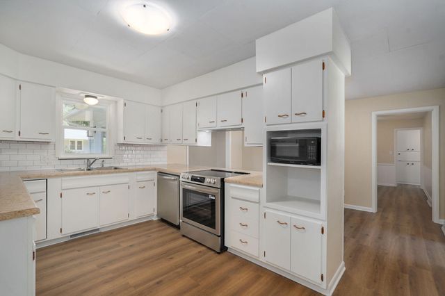 1309 E Bennett Street, Springfield, MO 65804