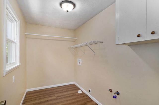 1309 E Bennett Street, Springfield, MO 65804