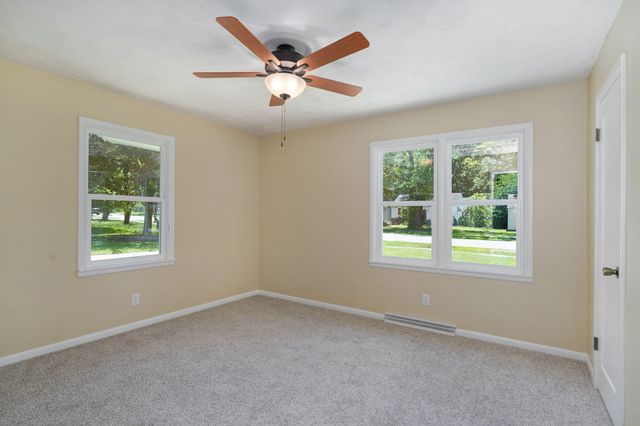 1309 E Bennett Street, Springfield, MO 65804