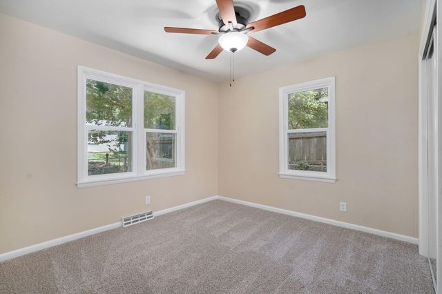 1309 E Bennett Street, Springfield, MO 65804