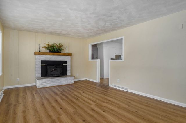 1309 E Bennett Street, Springfield, MO 65804