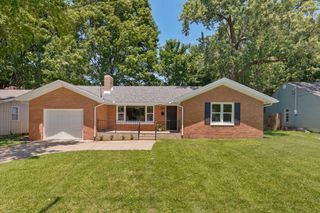 1309 E Bennett Street, Springfield, MO 65804