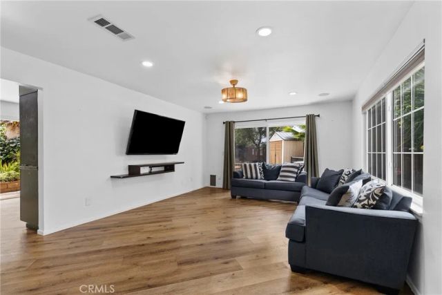18846 Vicci Street, Canyon Country, CA 91351