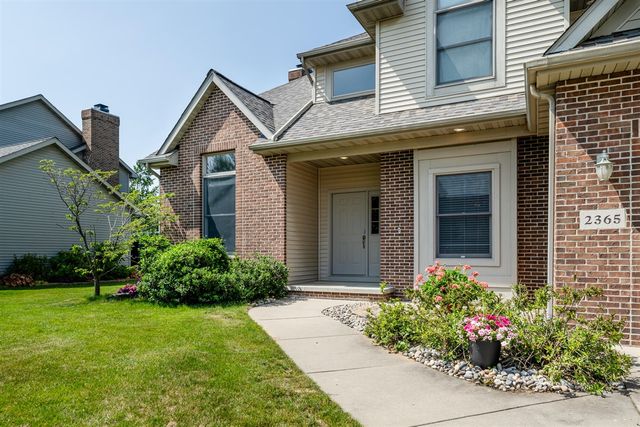 2365 Perry Dr, Stevensville, MI 49127