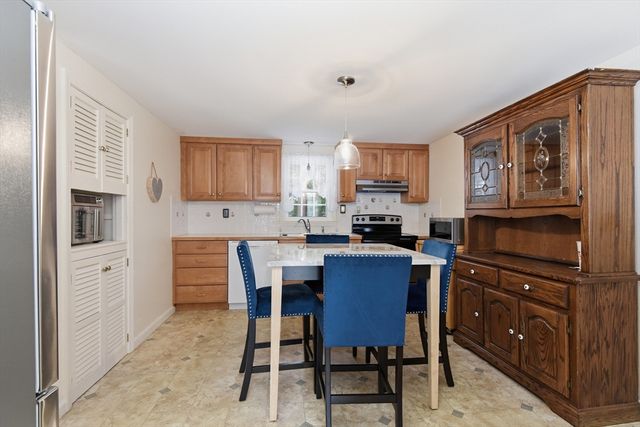 22 Johnson Lane, Yarmouth, MA 02673