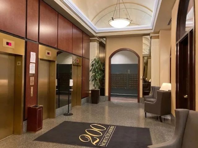 200 N Dearborn Street 3402, Chicago, IL 60601