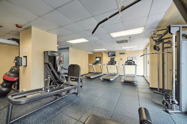 200 N Dearborn Street 3402, Chicago, IL 60601