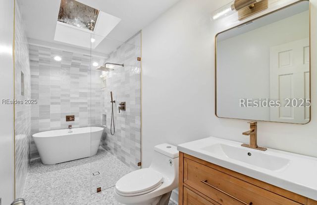 4 Brown Thrasher Rd, Hilton Head Island, SC 29926