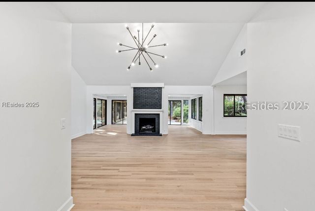 4 Brown Thrasher Rd, Hilton Head Island, SC 29926