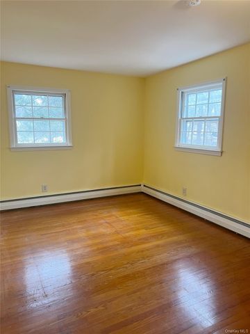 84 Hillis Terrace, Poughkeepsie, NY 12603