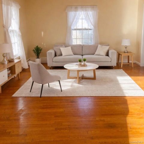 84 Hillis Terrace, Poughkeepsie, NY 12603