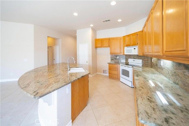 32375 Safflower, Winchester, CA 92596