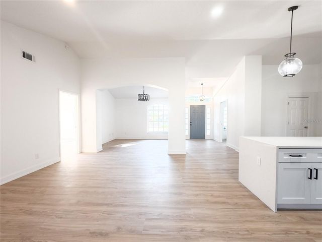 10711 LAKE HILL DRIVE, Clermont, FL 34711