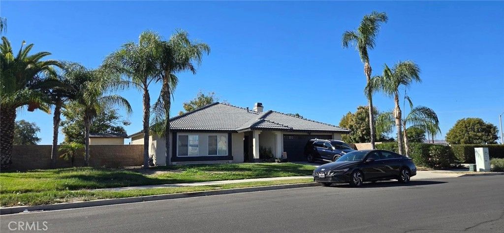 885 Coramdeo Court, Hemet, CA 92543