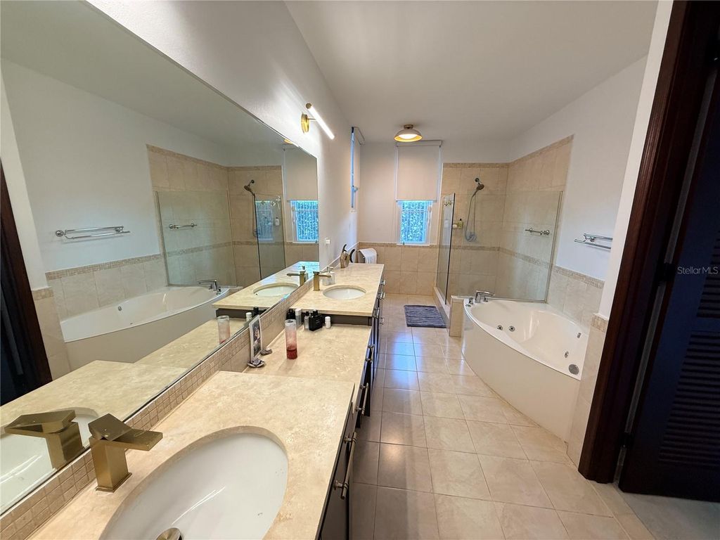 Image 23 of property listing at Alambra ALAMBRA STREET 76, Guaynabo, PR 00971