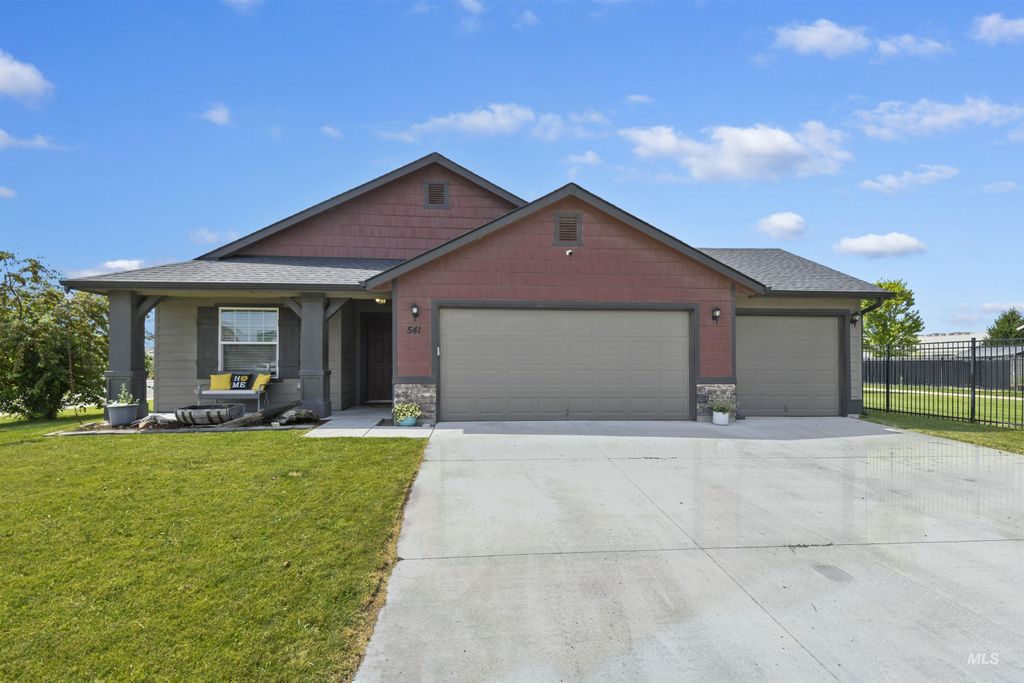 541 W Allspice St., Kuna, ID 83634
