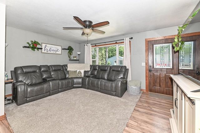 322 Woodlawn AVENUE, Burlington, WI 53105