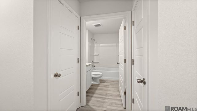 35543 Forest Manor Ave, Denham Springs, LA 70706