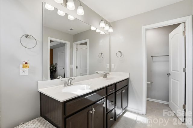 16038 Red Buckeye Lane, Huntersville, NC 28078